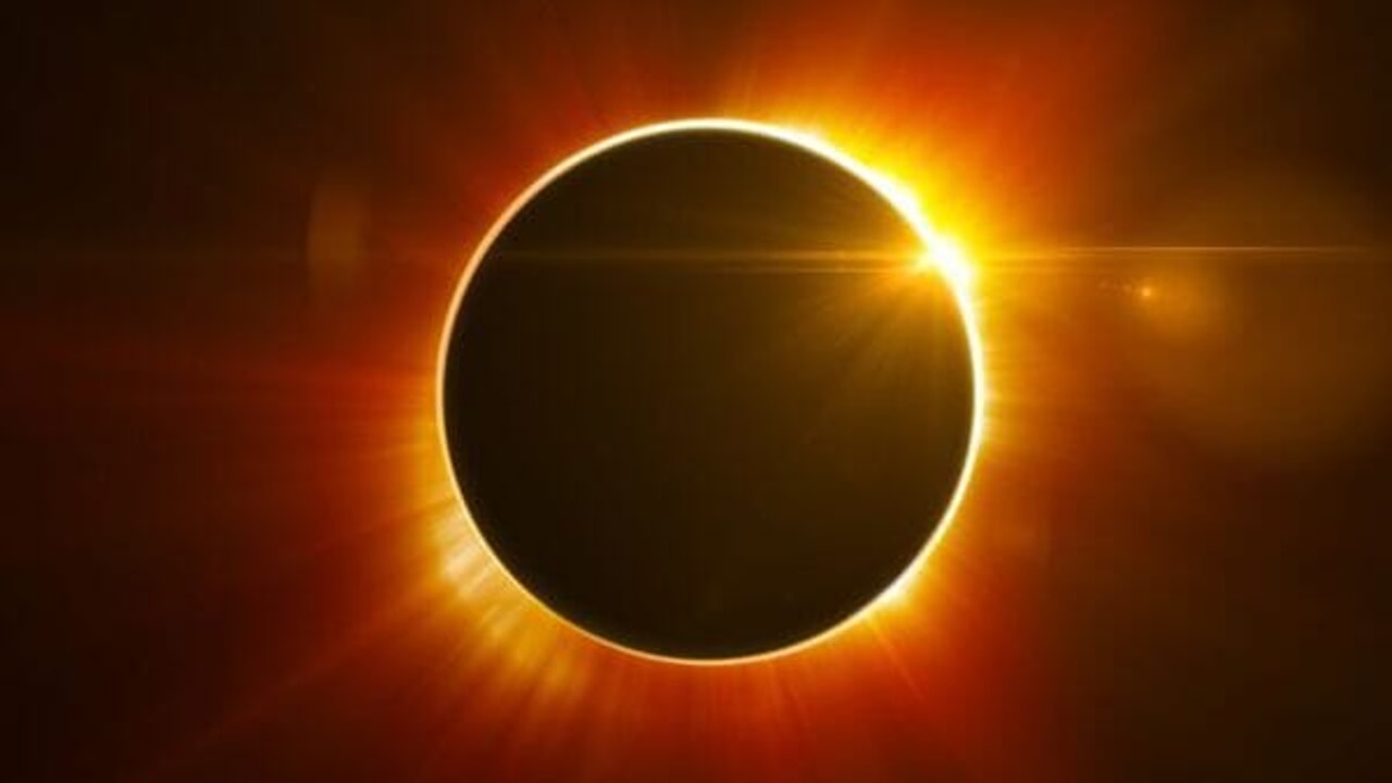 Immagine artistica di una eclissi-solare